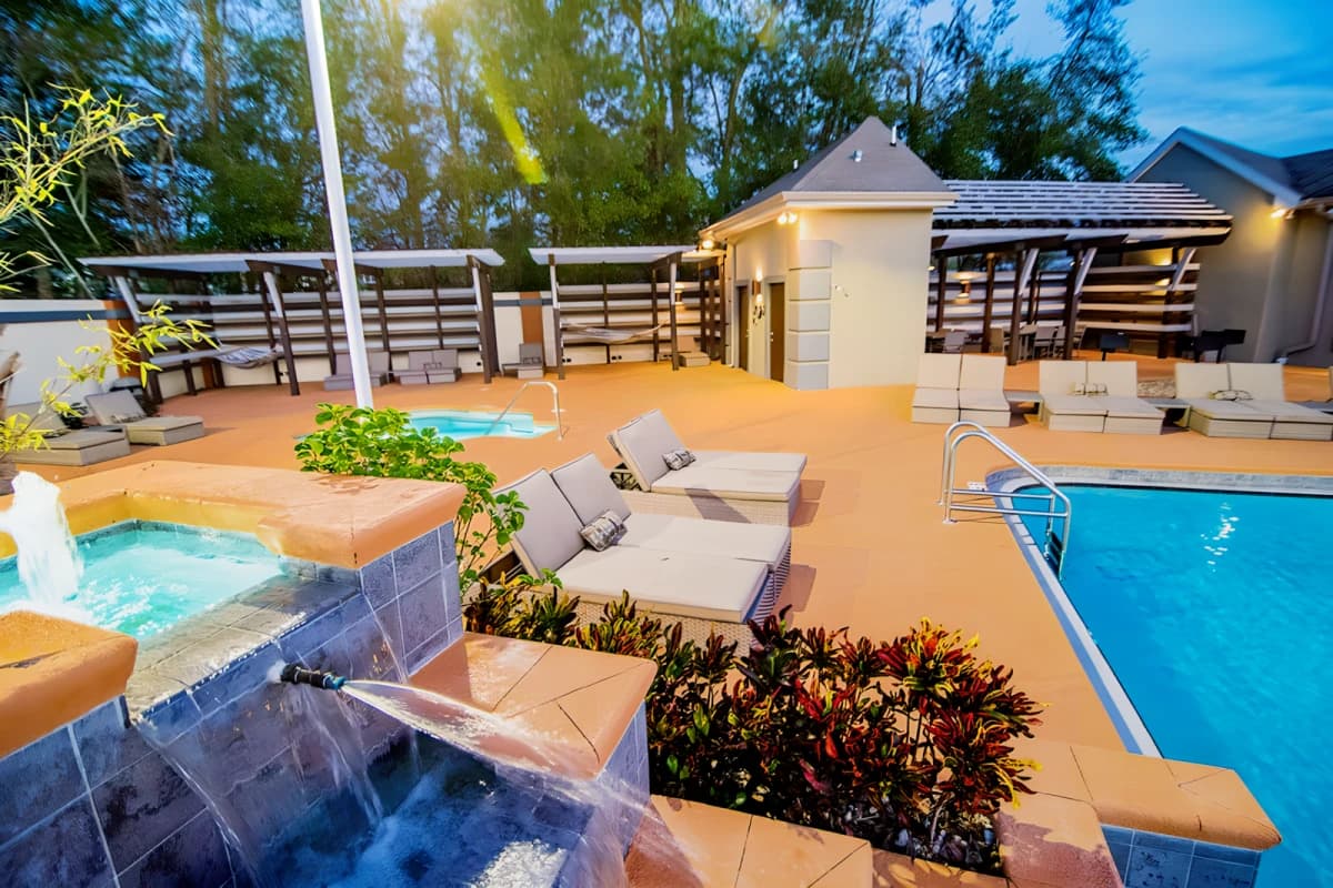 Outdoor Features