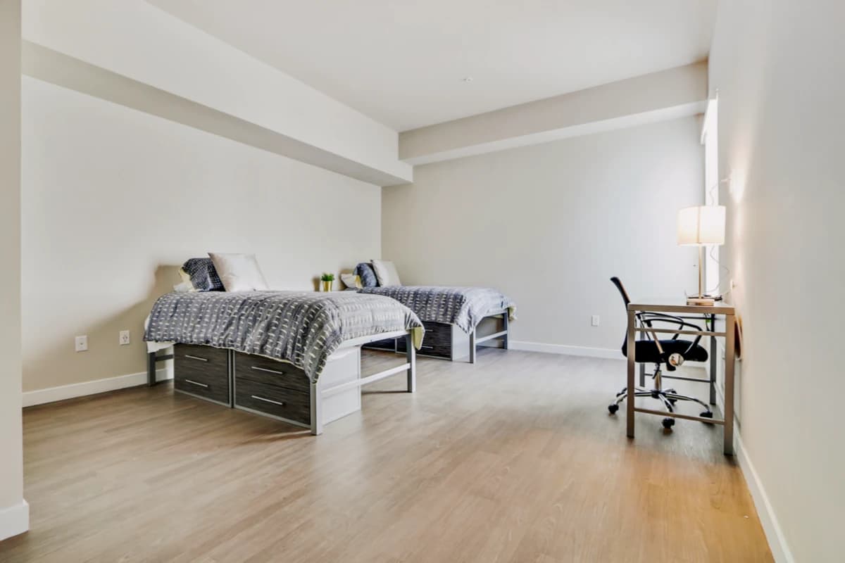 USC Student Housing: Heritage 1275 image