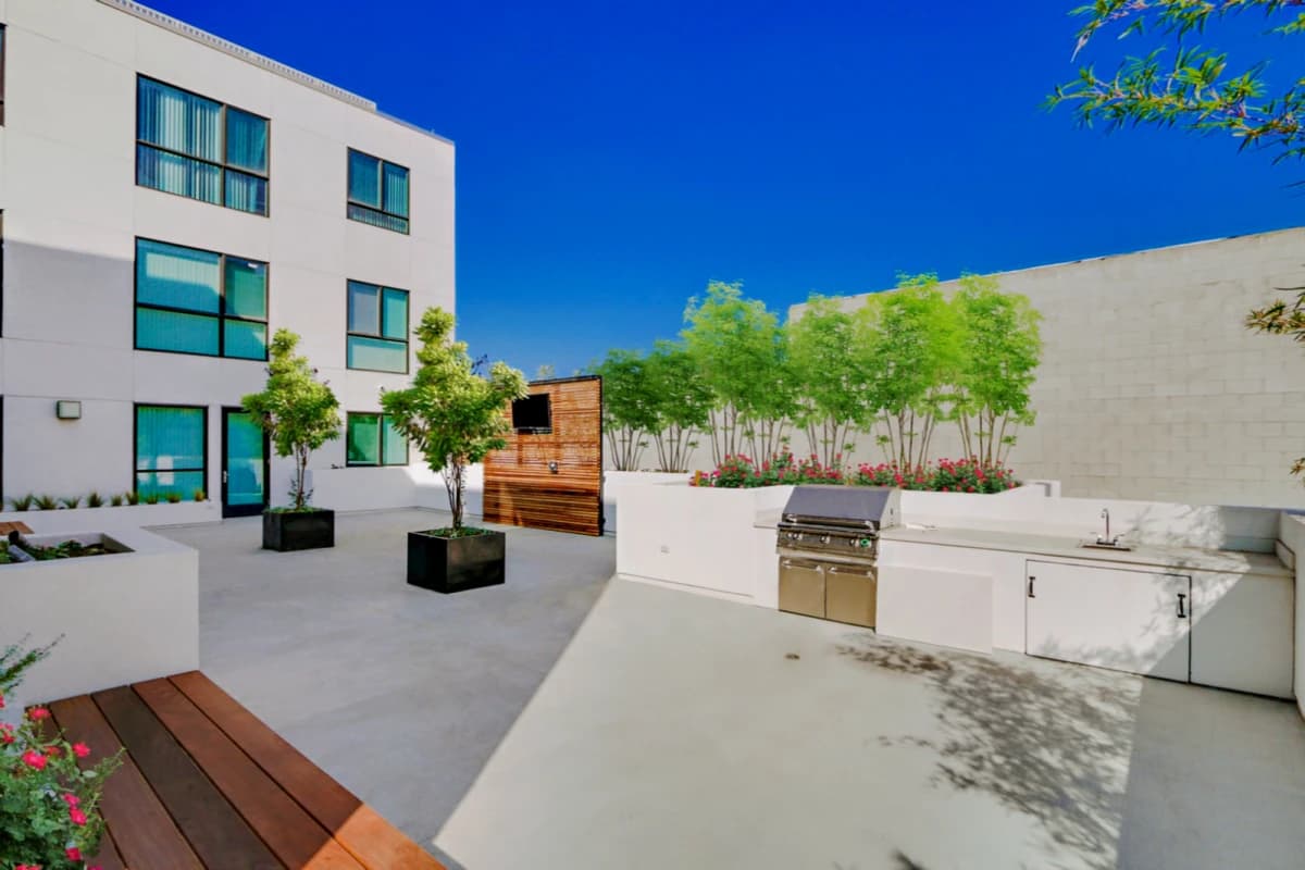 USC Student Housing: Heritage 1275