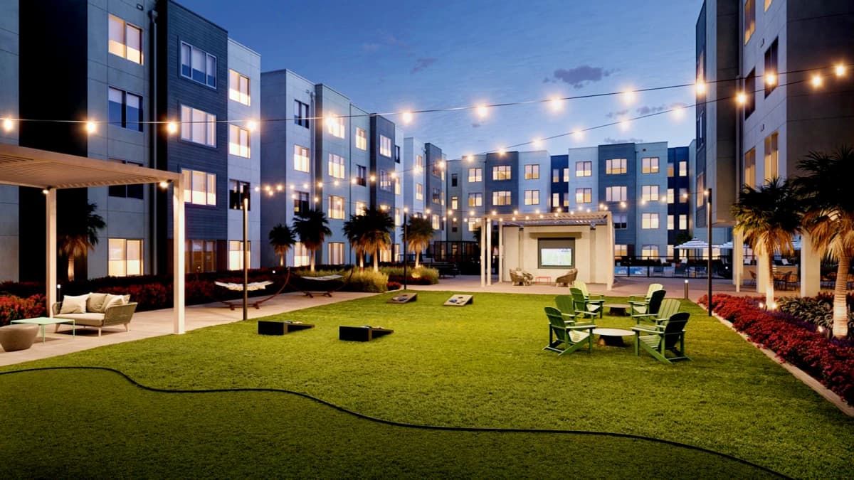 Outdoor Features