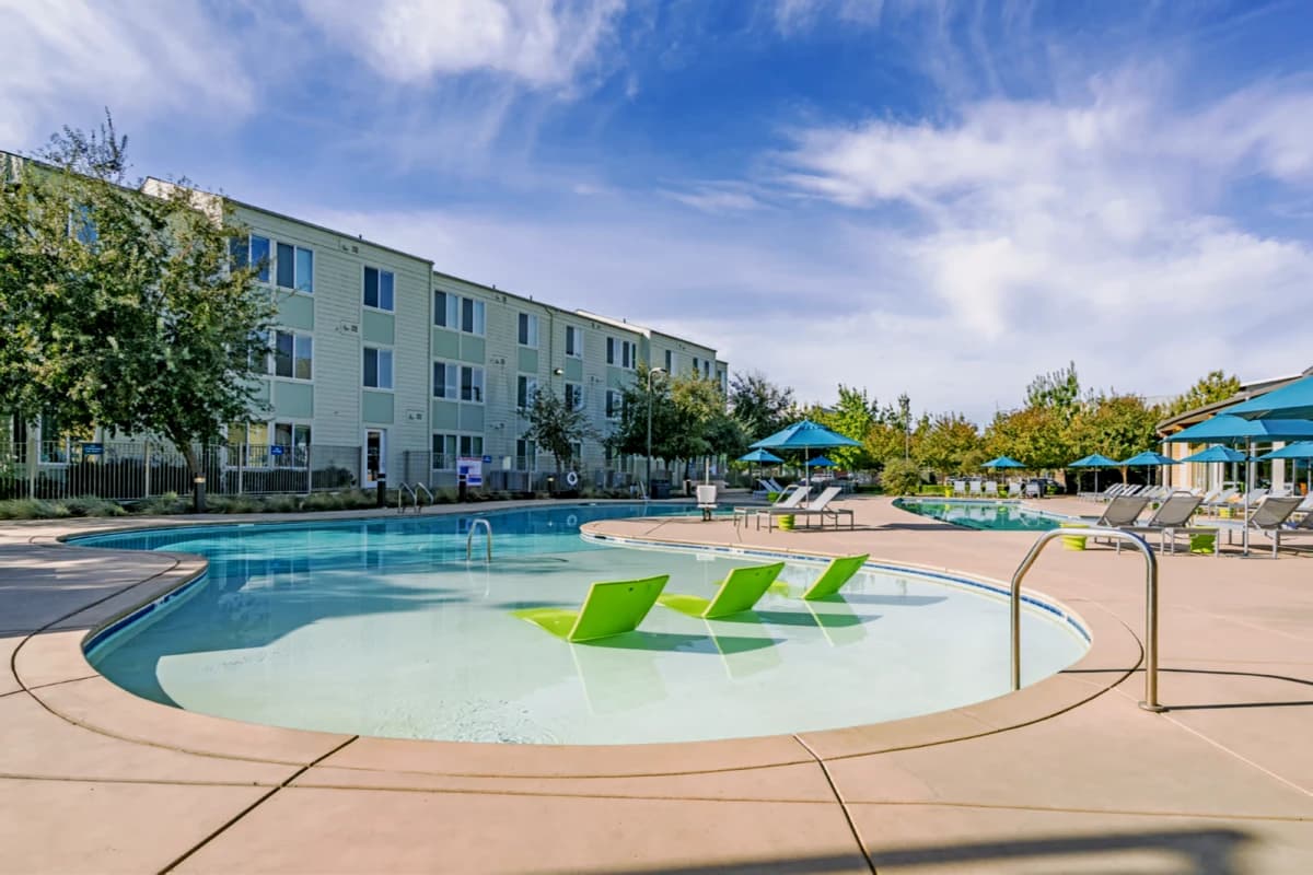 Outdoor Features