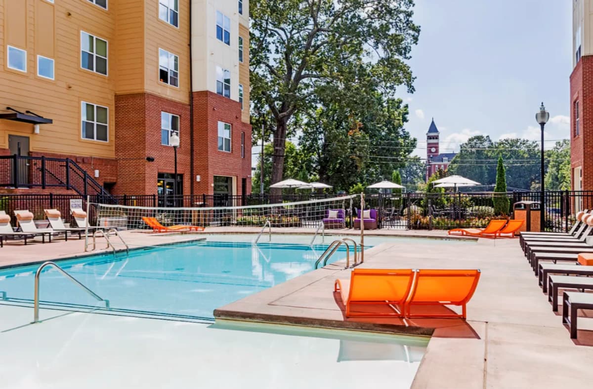 Campus View Apartments image 5