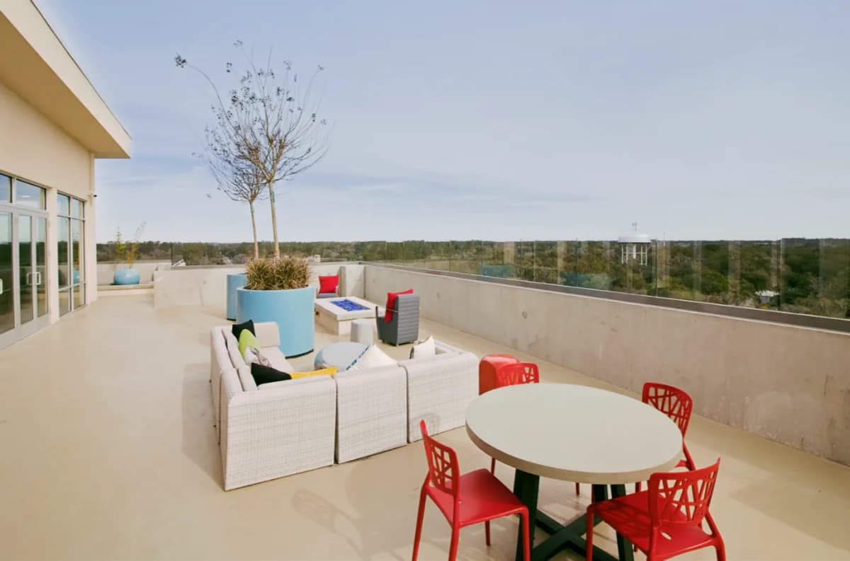 Outdoor Features