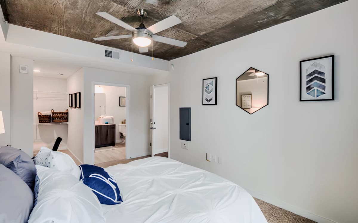 2 Bed 2 Bath B2-HC