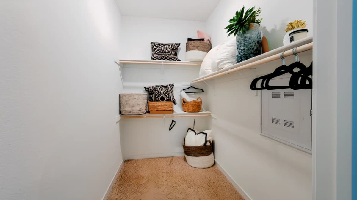 5 Bed 5 Bath E1 Terrace