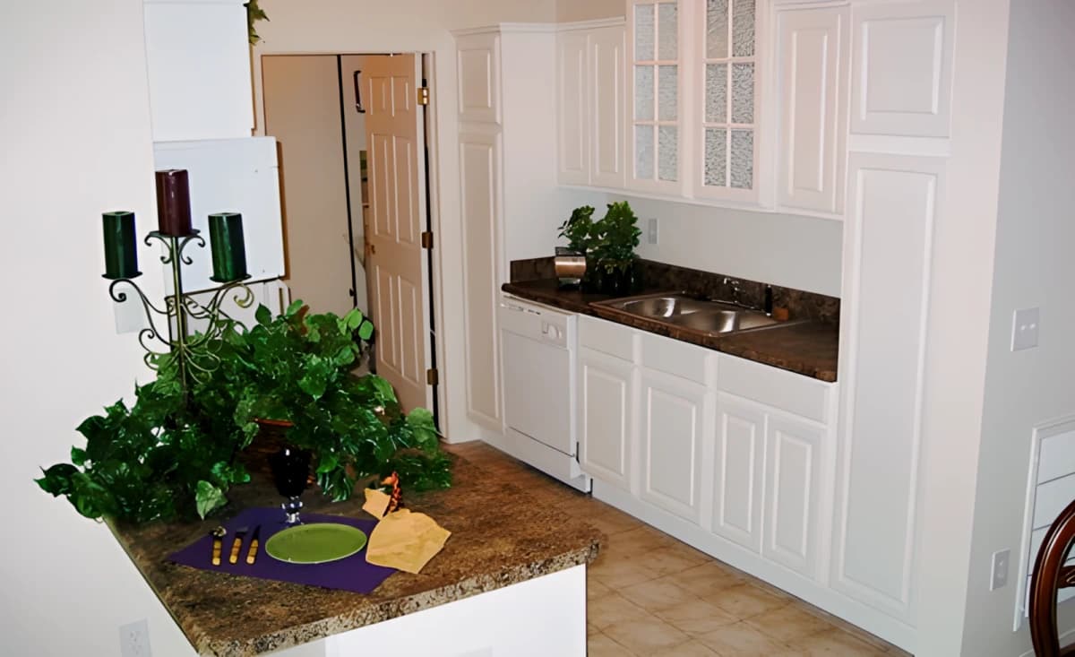 2 BED 2 BATH FOR 3 PEOPLE