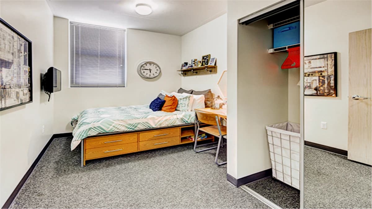4 Bed 2 Bath D