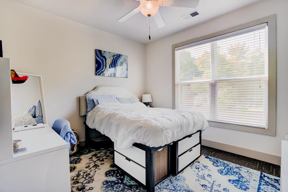 3 Bed 3 Bath
