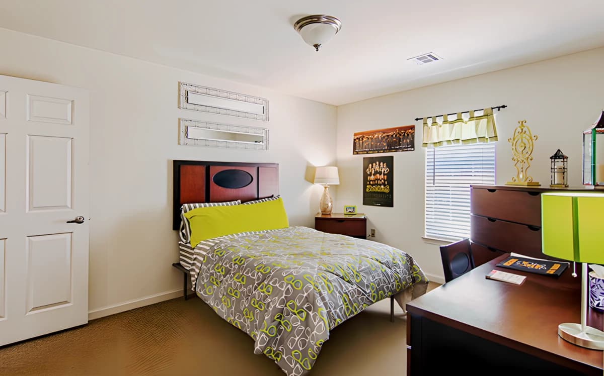 2 Bed 2 Bath