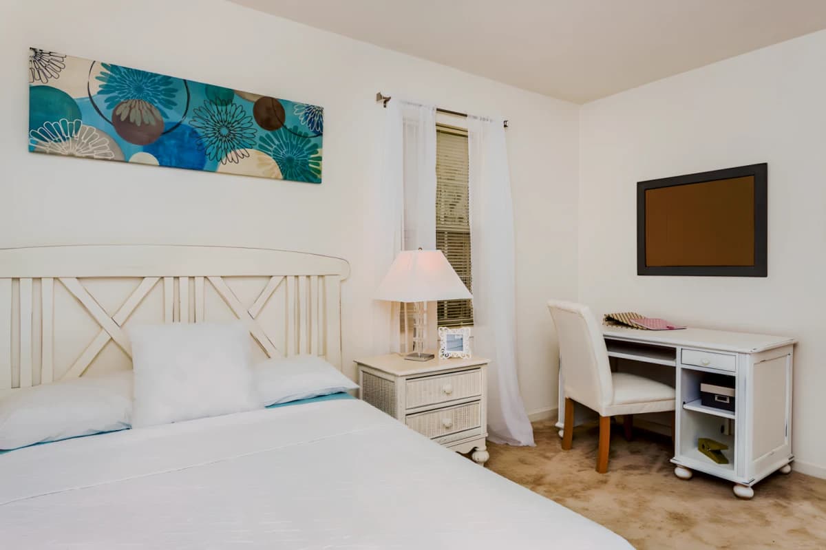 3 bed, 3 bath