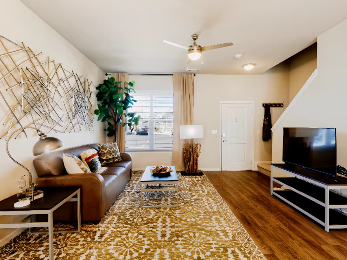 2 Bed, 2.5 Bath