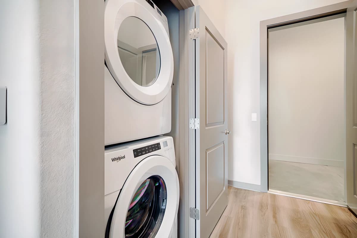 1x1 Stellar Smart furnished