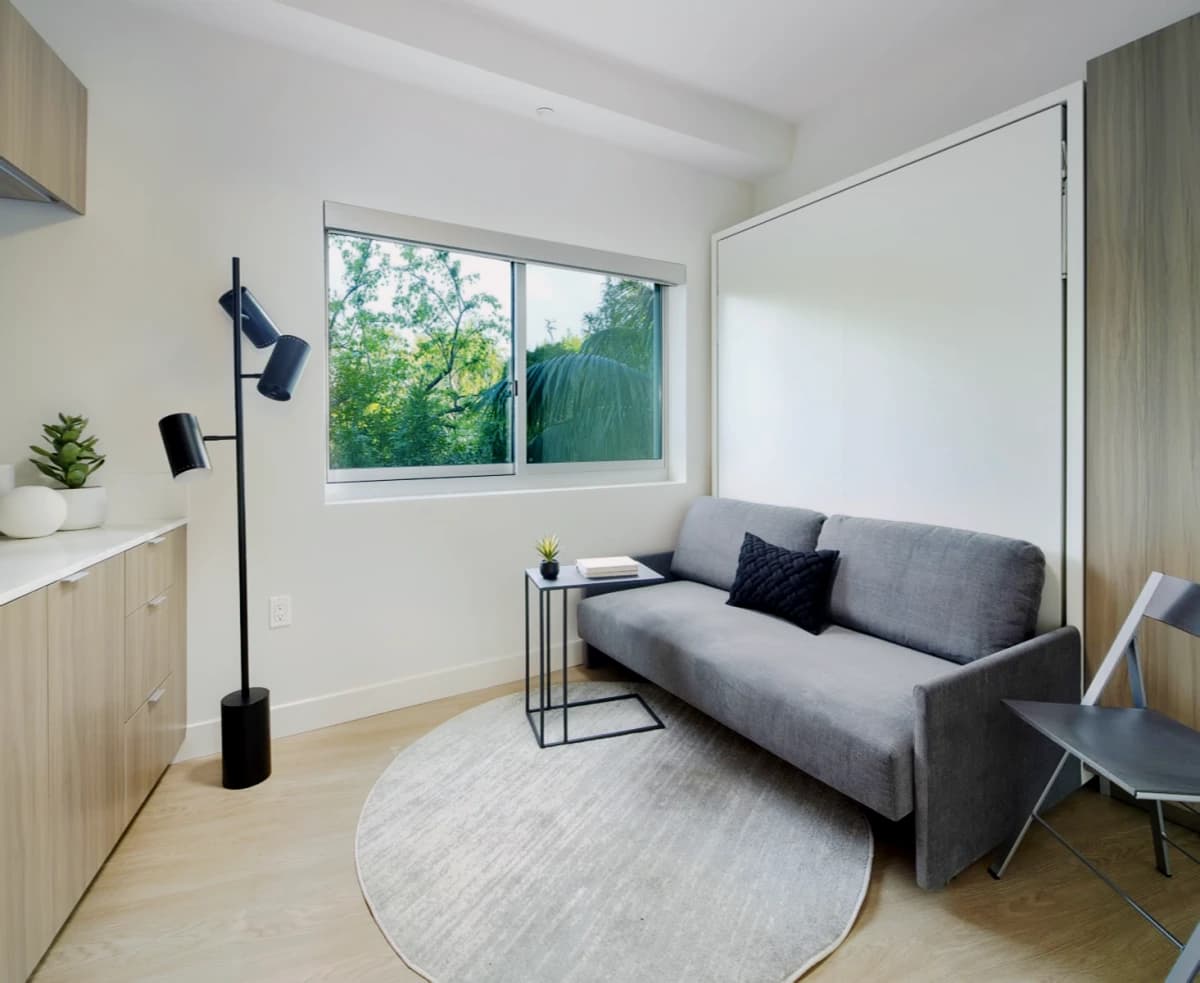 Wilshire Margot image 4