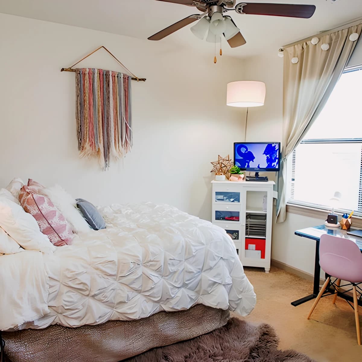 4 Bed 4 Bath-The Townhome