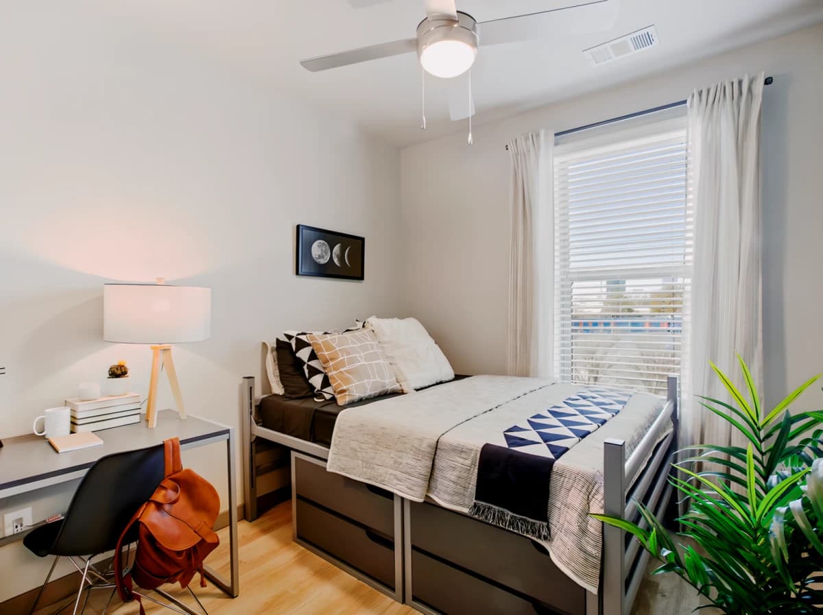 4 Bed 4 Bath Classic