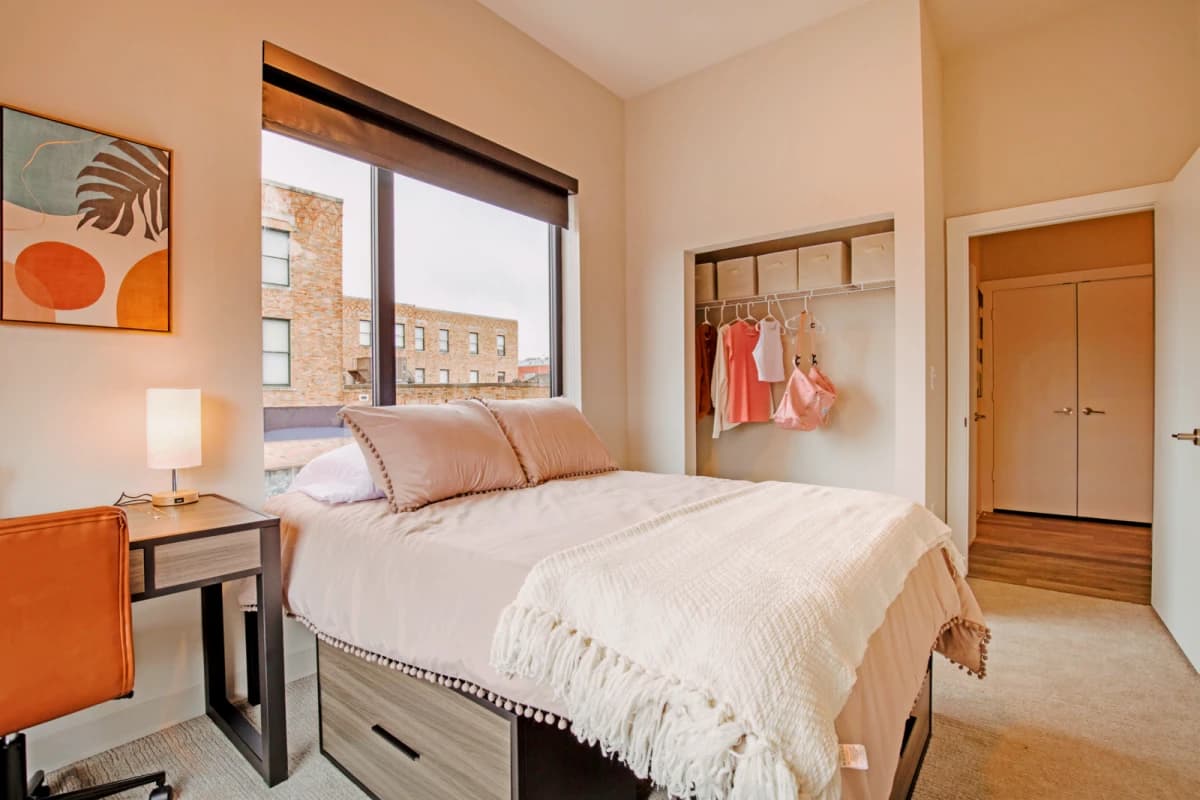 4 Bed 4 Bath C
