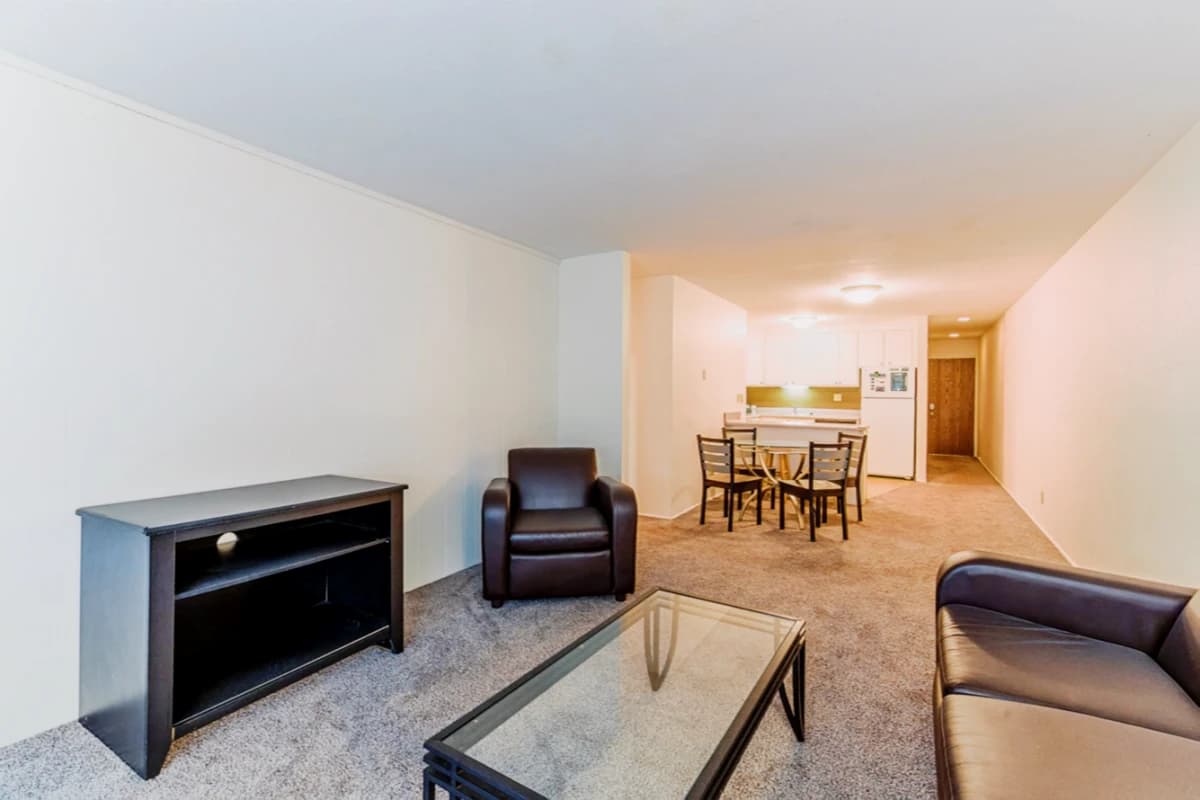 2 Bed 1 Bath for 3 People (rate per person)