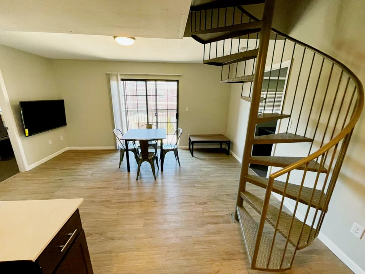 301 E Chalmers, Champaign, IL 61820 image 5