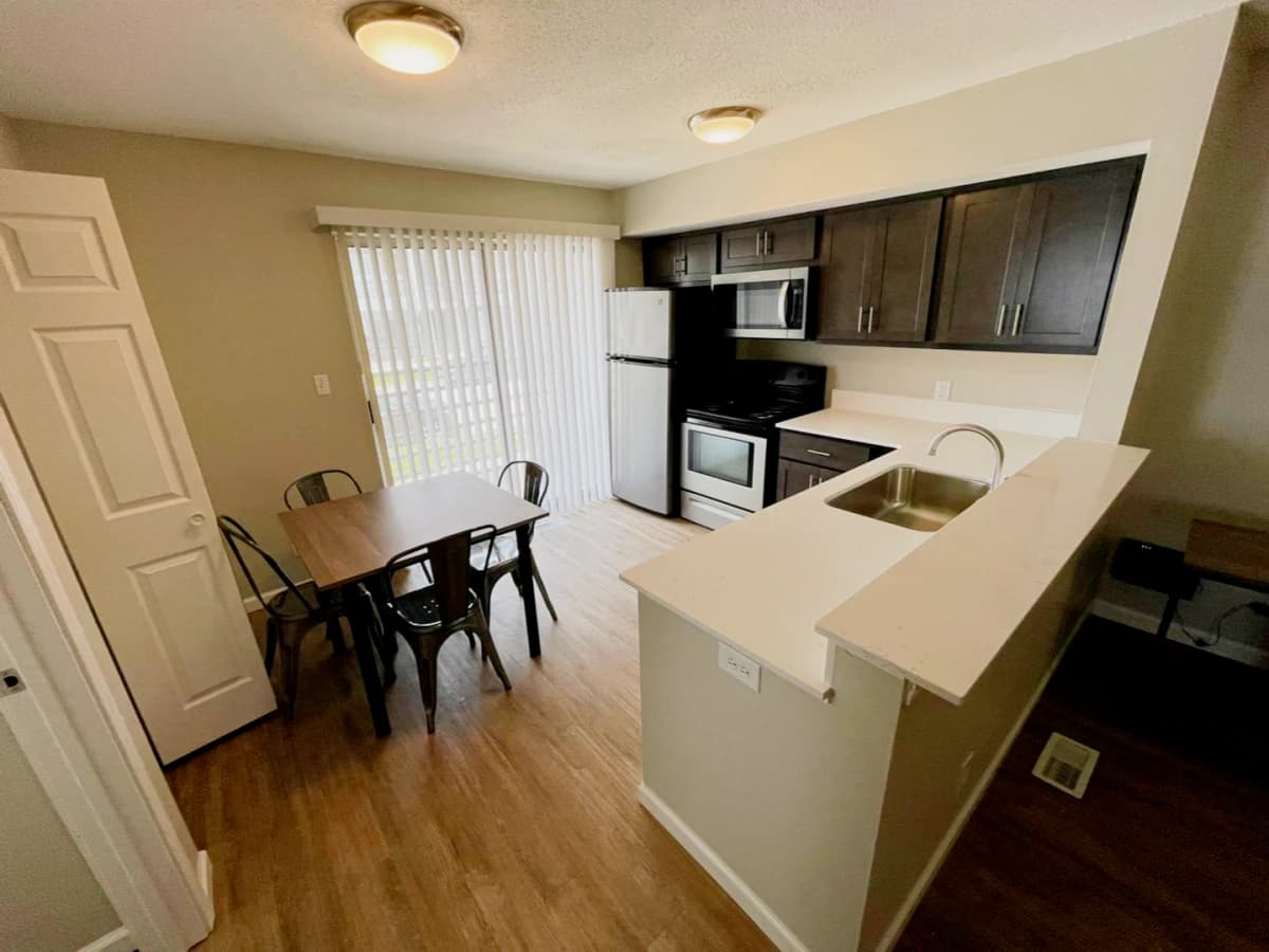 301 E Clark , Champaign, IL 61820 image 2