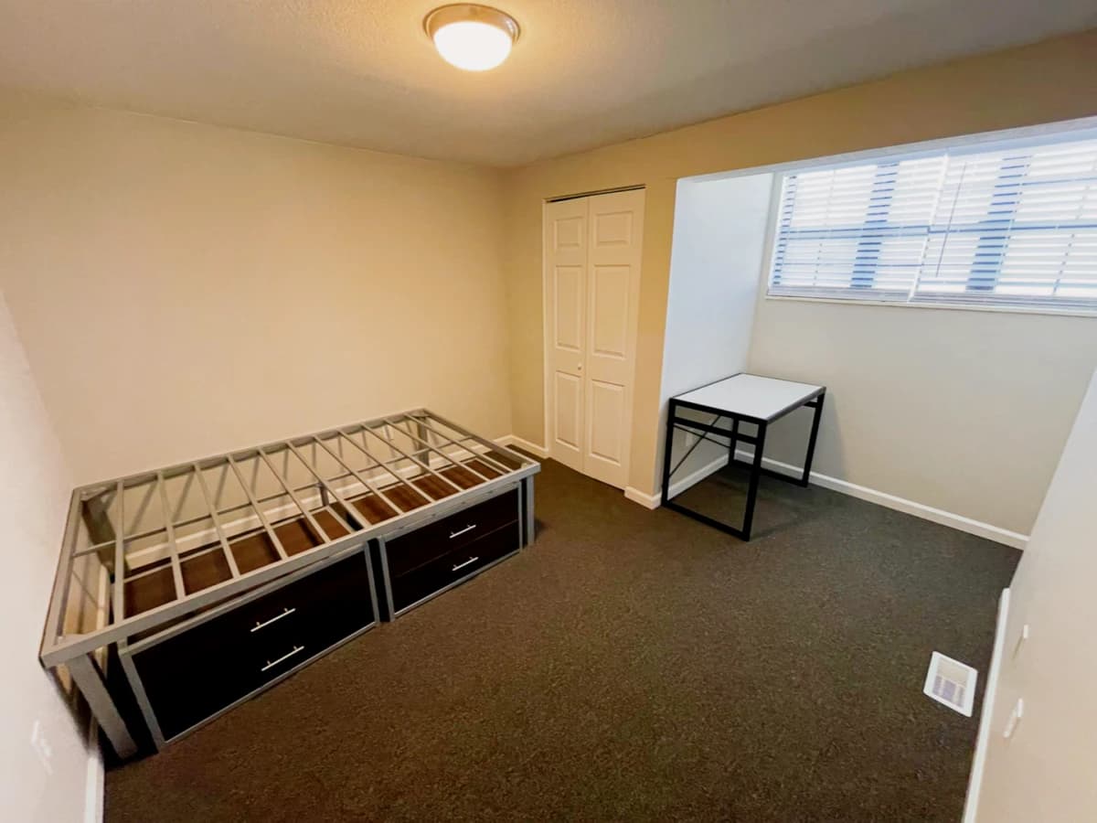 301 E Chalmers, Champaign, IL 61820 image