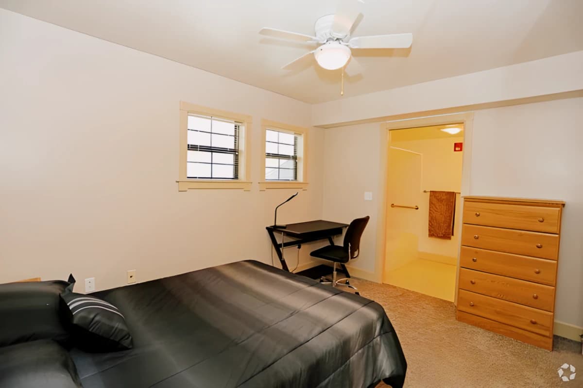 2 Bedroom 1