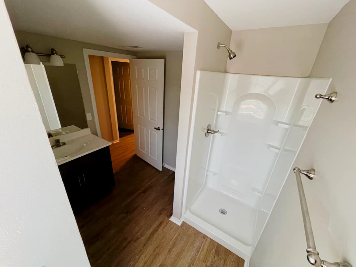 3Bedrooms, 3Bathrooms
