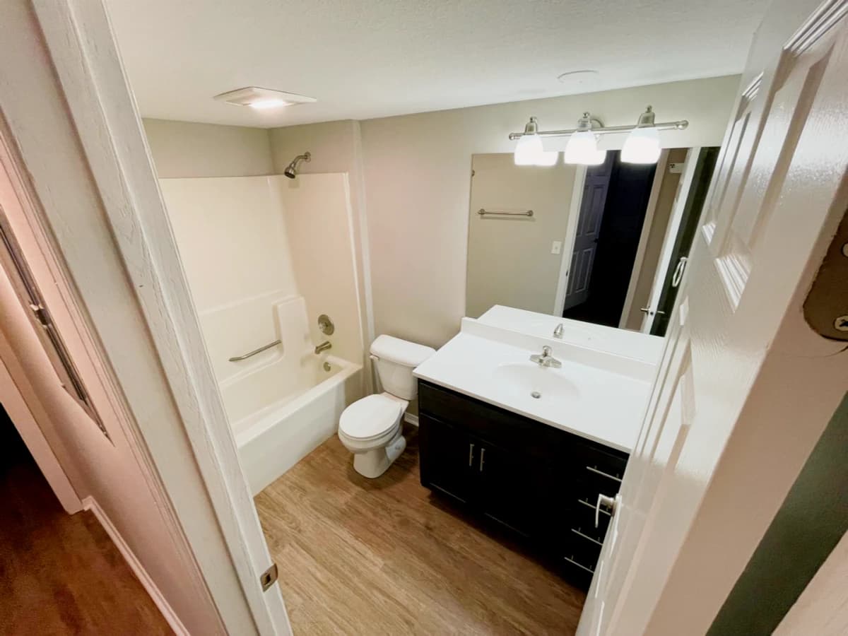 3Bedrooms, 3Bathrooms