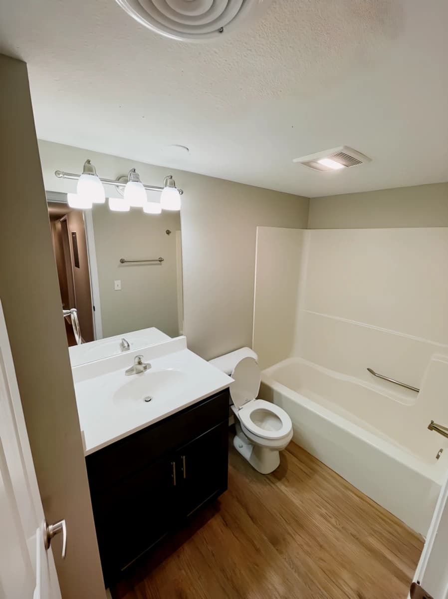3Bedrooms, 3Bathrooms