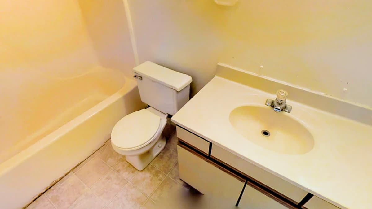 2Bedrooms, 1Bathrooms
