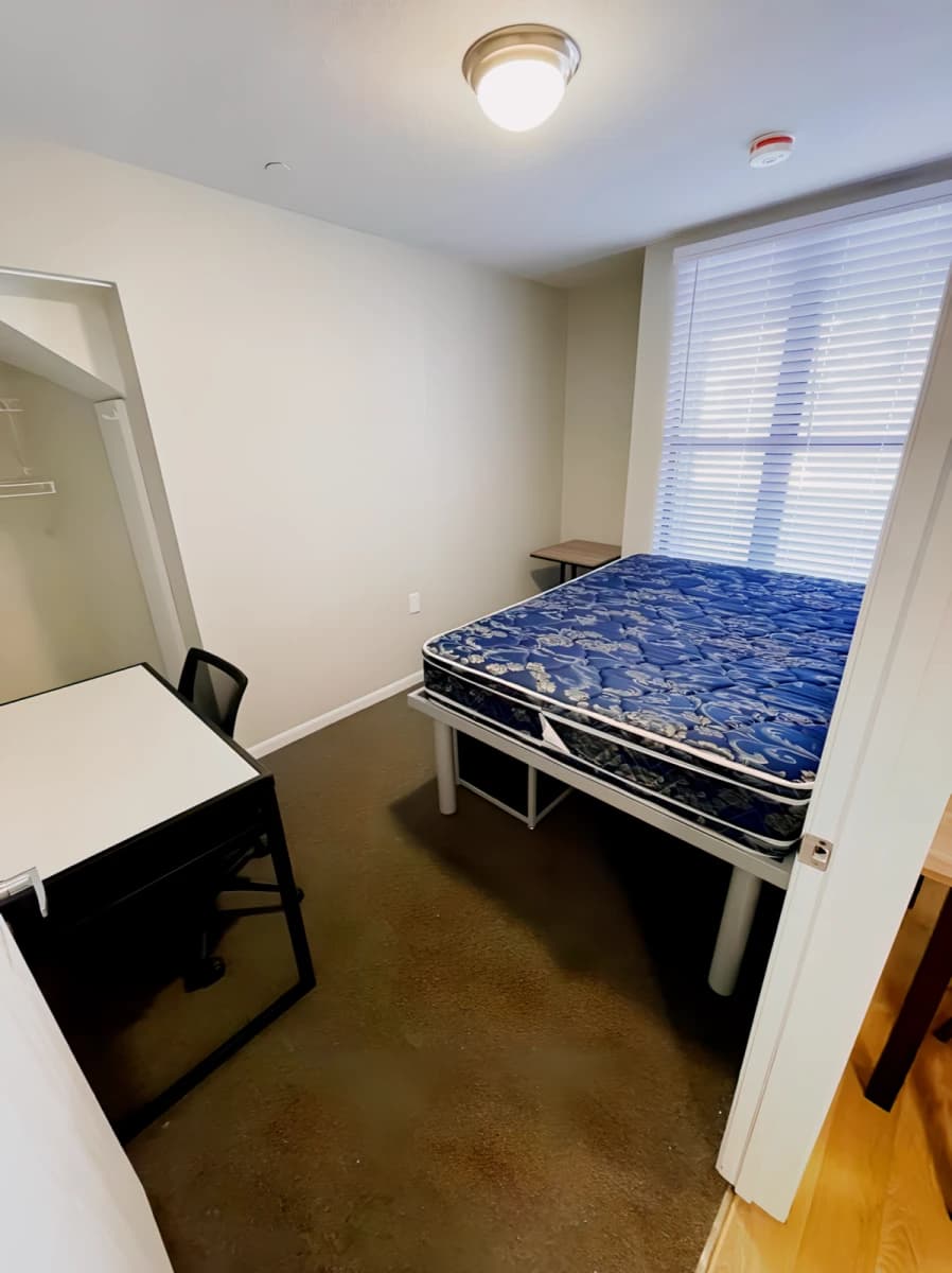 806 S Third, Champaign, IL 61820 image