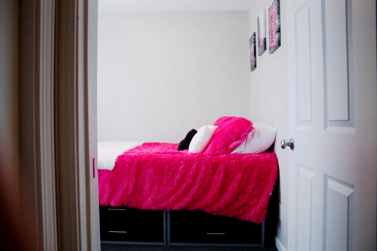 903 S Locust Street, Champaign, IL 61820 image