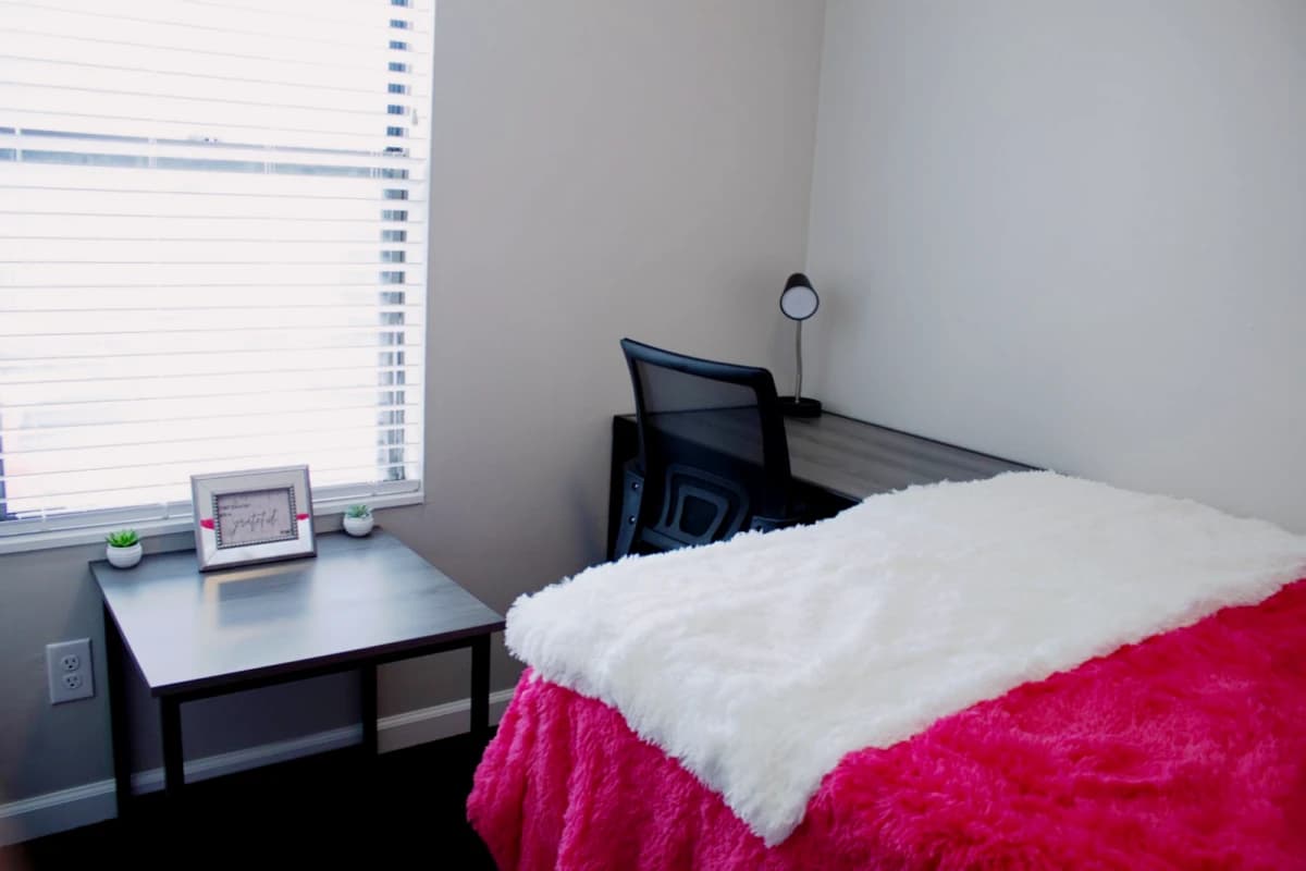 903 S Locust Street, Champaign, IL 61820 image