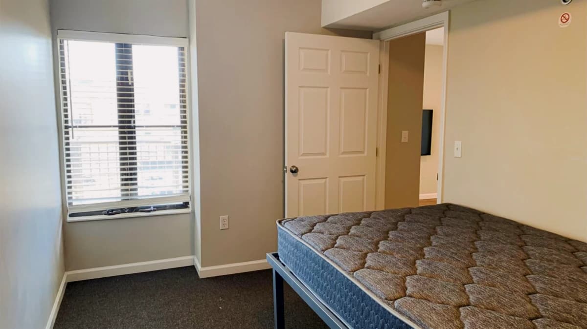 408 E Springfield, Champaign, IL 61820 image