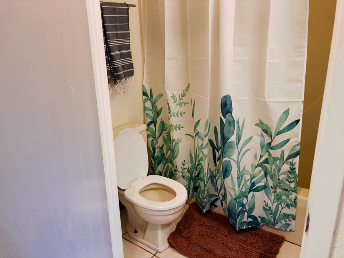 1Bedrooms, 1Bathrooms