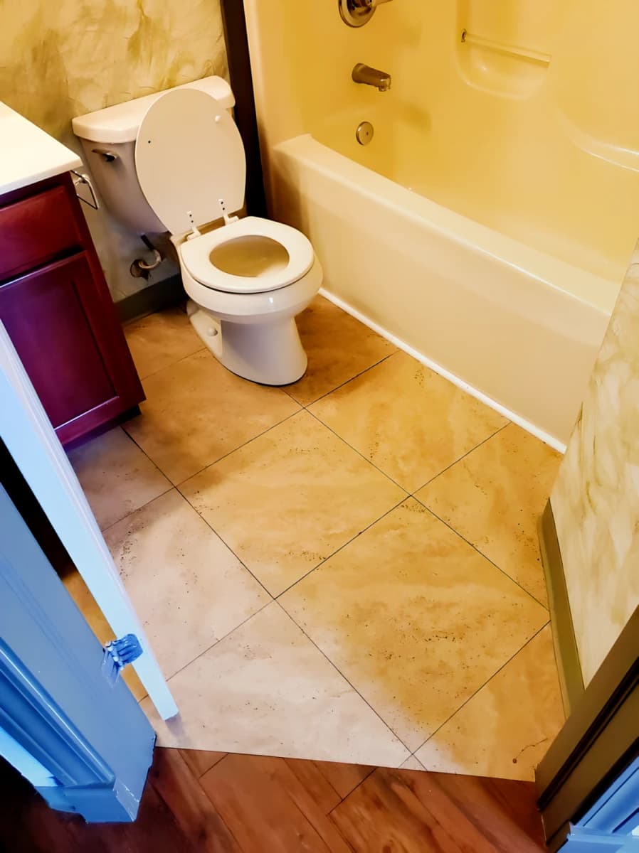 4Bedrooms, 2Bathrooms