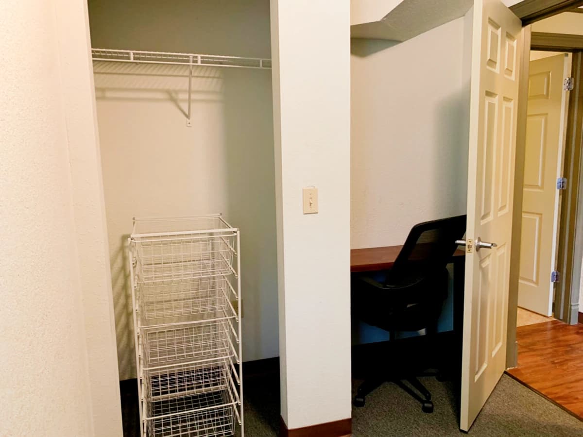 3Bedrooms, 2Bathrooms