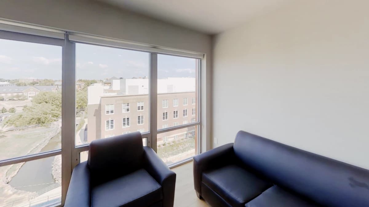615 S Wright, Champaign, IL 61820 image