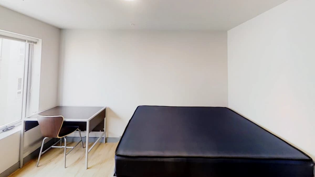 615 S Wright, Champaign, IL 61820 image