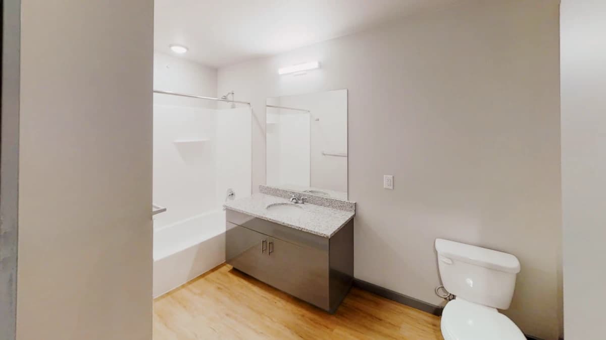 615 S Wright, Champaign, IL 61820 image