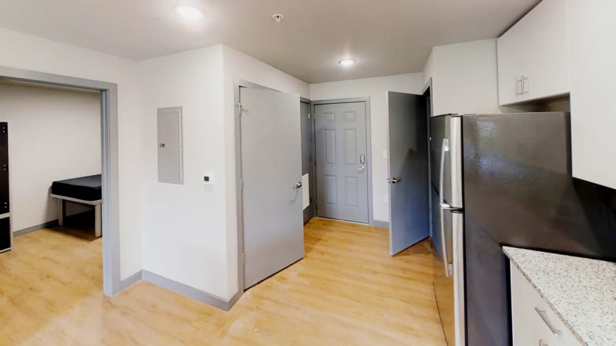 615 S Wright, Champaign, IL 61820 image