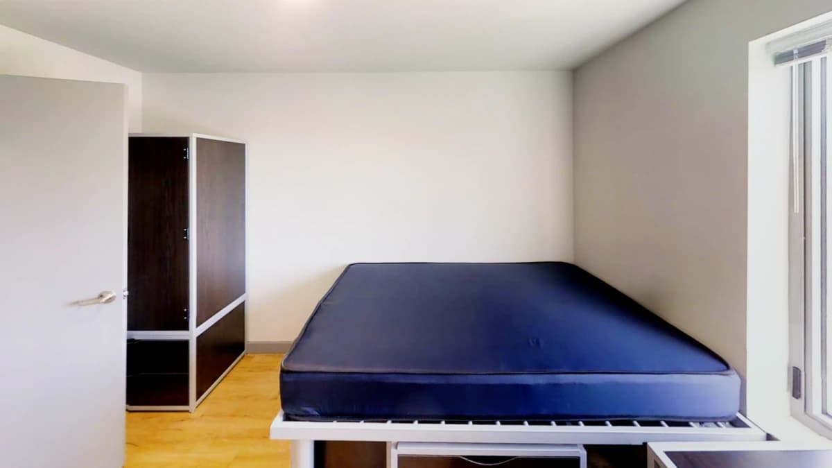 615 S Wright, Champaign, IL 61820 image