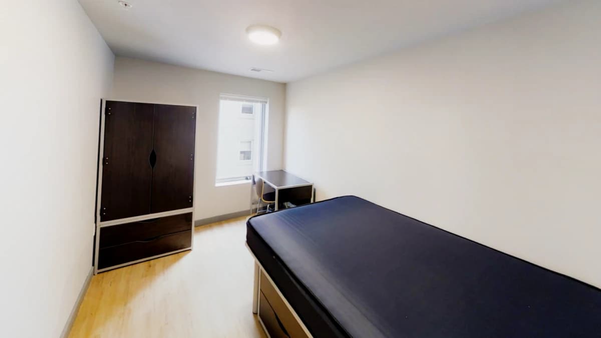 615 S Wright, Champaign, IL 61820 image