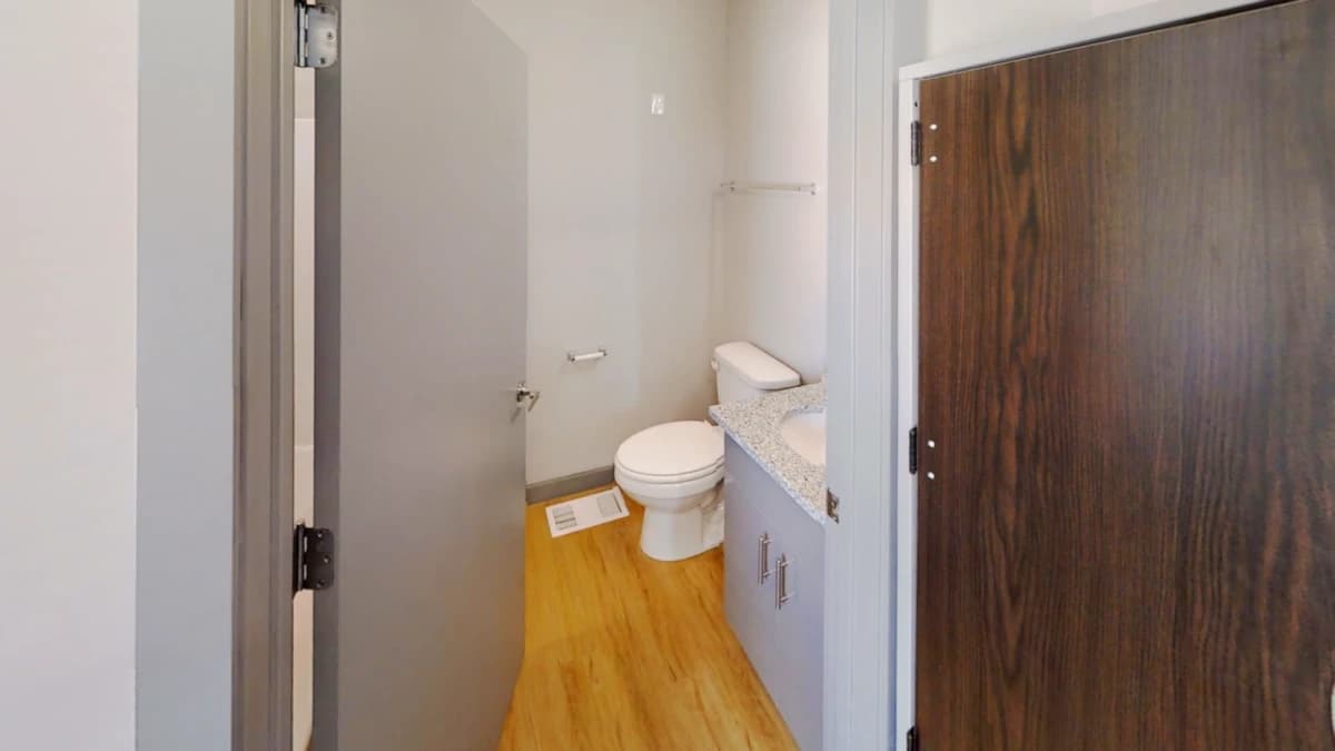 615 S Wright, Champaign, IL 61820 image