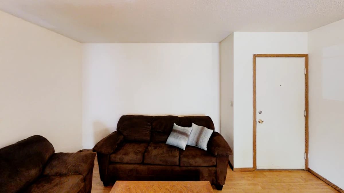 1Bedrooms, 1Bathrooms
