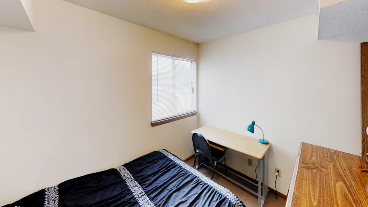 1Bedrooms, 1Bathrooms