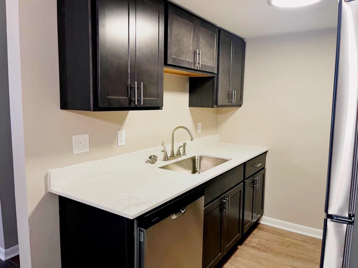 106 E Healey Street, Champaign, IL 61820 image 2