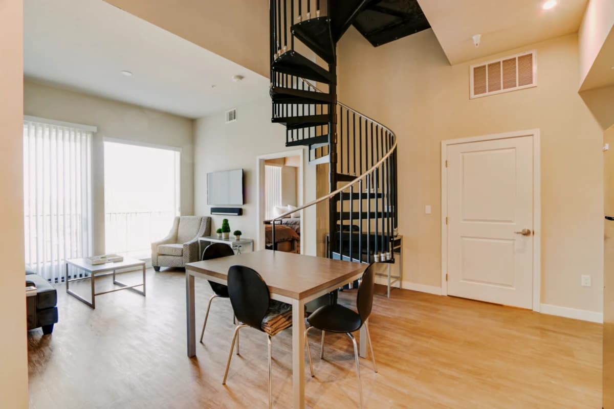 USC Student Housing: Heritage 1275 image