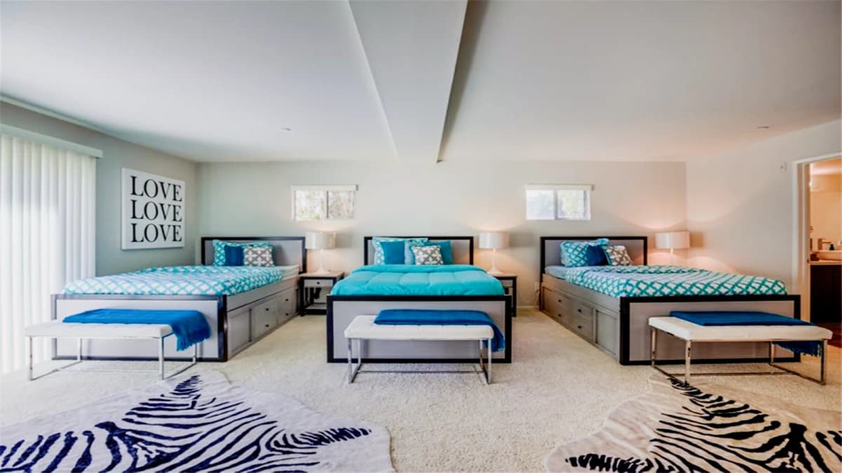 433 Midvale image 4