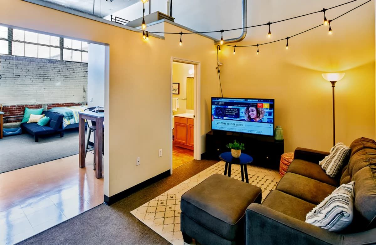 3 Bed 2 Bath 3b