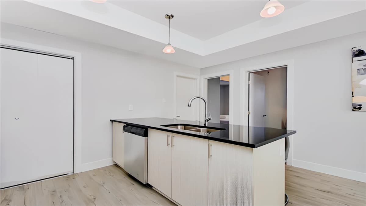 18 McArthur image 3